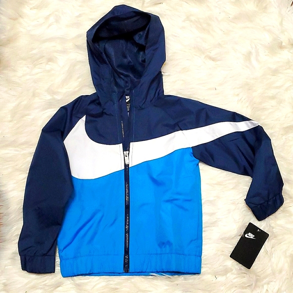 boys nike lightweight jacket